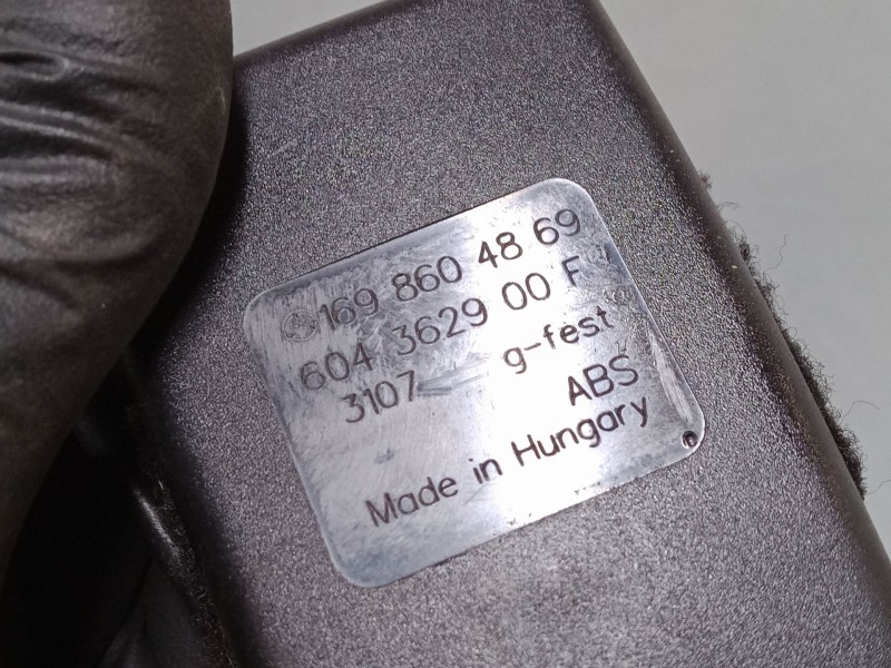 Recambio de anclaje cinturon delantero derecho para mercedes-benz clase a (w169) a 180 cdi (169.007, 169.307) referencia OEM IAM