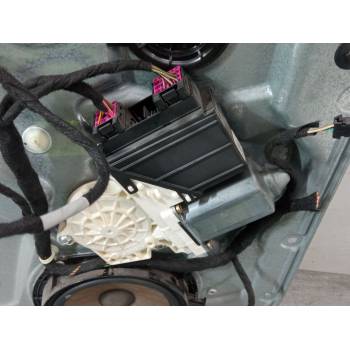 ELEVALUNAS ELECTRICO IZQUIERDO 3P 6L3837751BF 