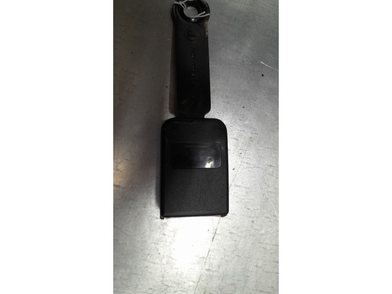 Recambio de anclaje cinturon delantero izquierdo para peugeot 206 hatchback (2a/c) 1.4 i referencia OEM IAM   