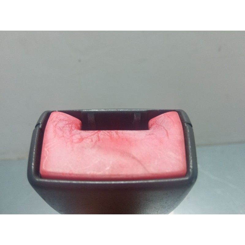 Recambio de anclaje cinturon delantero izquierdo para fiat punto (188_) 1.2 60 (188.030, .050, .130, .150, .230, .250) referenci