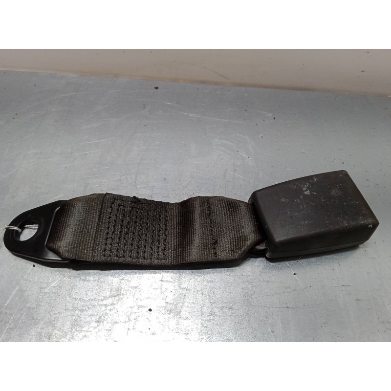Recambio de anclaje cinturon trasero derecho para fiat punto (188_) 1.2 60 (188.030, .050, .130, .150, .230, .250) referencia OE