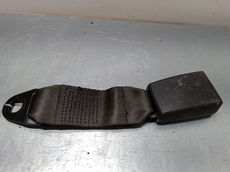 Recambio de anclaje cinturon trasero derecho para fiat punto (188_) 1.2 60 (188.030, .050, .130, .150, .230, .250) referencia OE