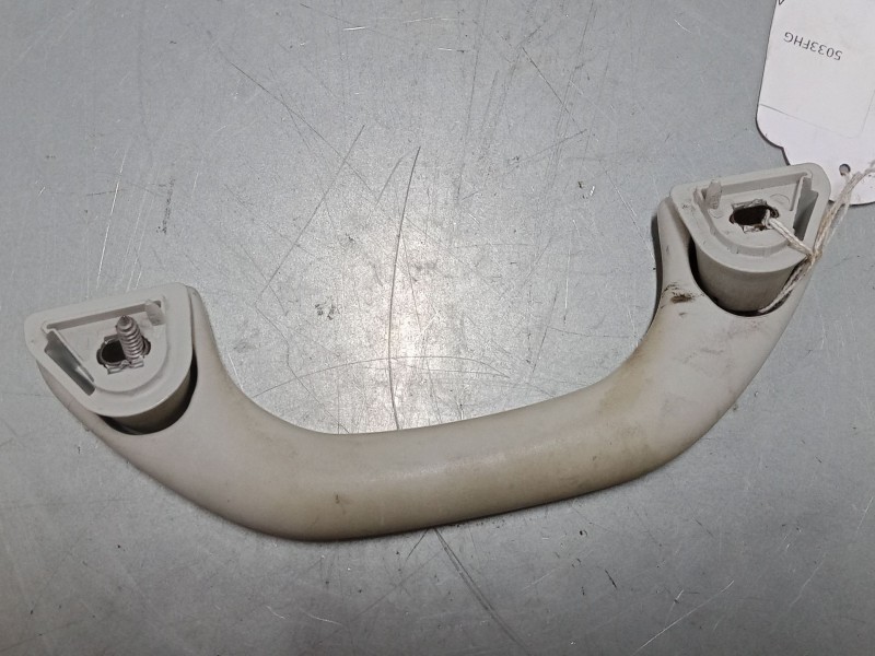 Recambio de asidero del derecho para volkswagen polo iv (9n_, 9a_) 1.4 16v referencia OEM IAM   