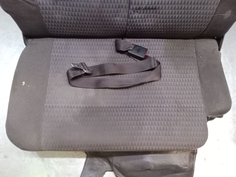 Recambio de asiento delantero izquierdo para nissan cabstar e (tl_, vl_) 105.35, 110.35, 110.45 (tl0) referencia OEM IAM   