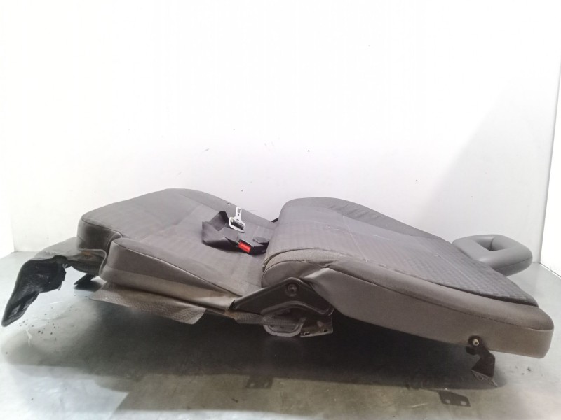 Recambio de asiento delantero izquierdo para nissan cabstar e (tl_, vl_) 105.35, 110.35, 110.45 (tl0) referencia OEM IAM   