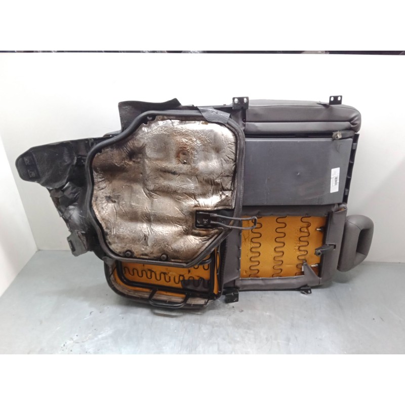 Recambio de asiento delantero izquierdo para nissan cabstar e (tl_, vl_) 105.35, 110.35, 110.45 (tl0) referencia OEM IAM   