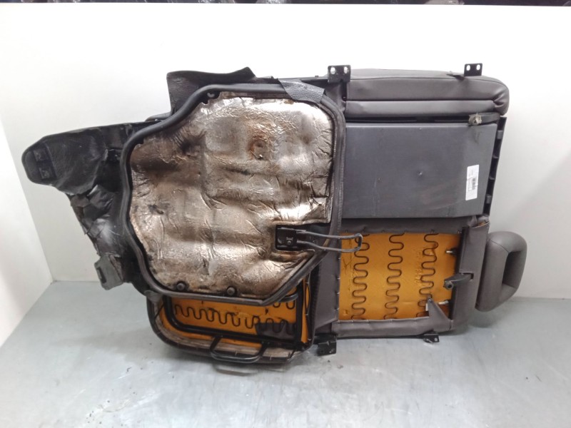 Recambio de asiento delantero izquierdo para nissan cabstar e (tl_, vl_) 105.35, 110.35, 110.45 (tl0) referencia OEM IAM   