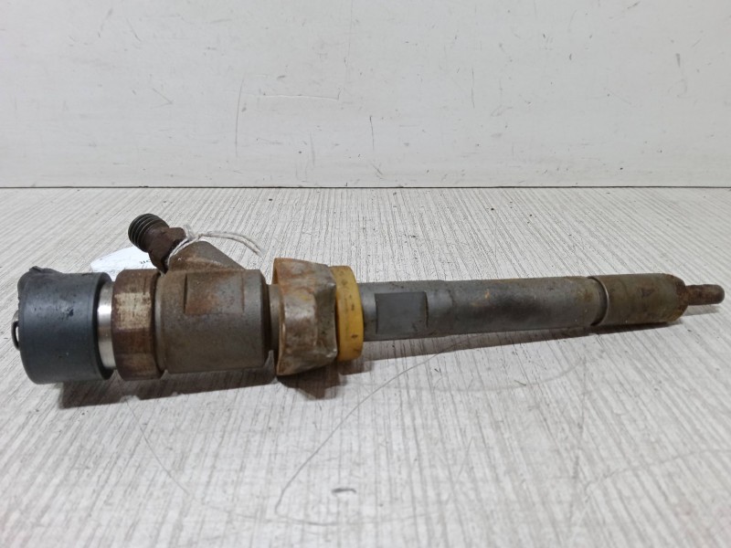 Recambio de inyector para ford focus ii (da_, hcp, dp) 1.6 tdci referencia OEM IAM 0445110239  