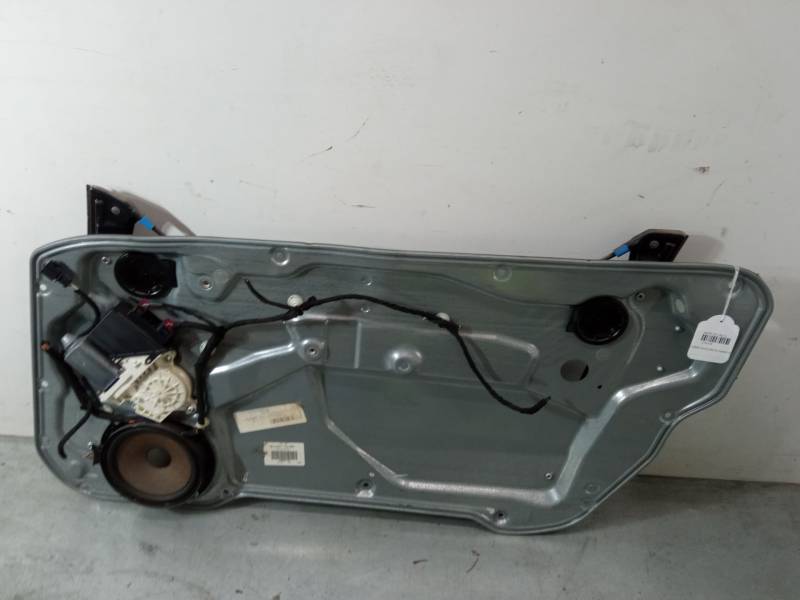ELEVALUNAS ELECTRICO DERECHO 3P 6L3837752BQ 