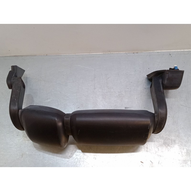 Recambio de retrovisor grande derecho para iveco stralis ad 260 s 36 y/ps euro5 ad260s36y ps referencia OEM IAM    Recambio de retrovisor grande derecho para iveco stralis ad 260 s 36 y/ps euro5 ad260s36y ps referencia OEM IAM