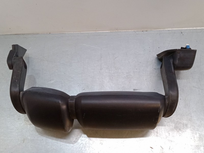 Recambio de retrovisor grande derecho para iveco stralis ad 260 s 36 y/ps euro5 ad260s36y ps referencia OEM IAM    Recambio de retrovisor grande derecho para iveco stralis ad 260 s 36 y/ps euro5 ad260s36y ps referencia OEM IAM