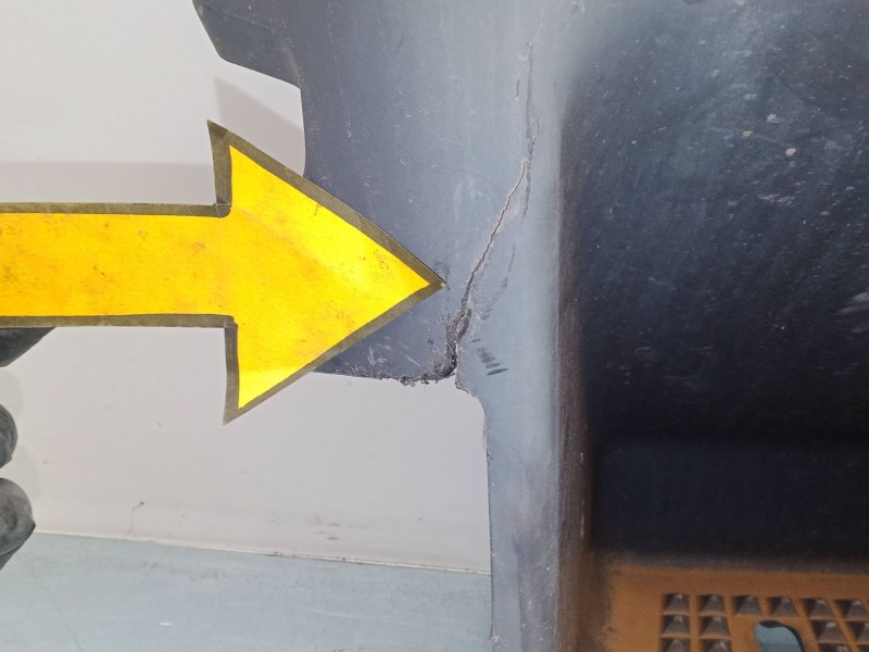 Recambio de estribo izquierdo inferior para iveco stralis ad 260 s 36 y/ps euro5 ad260s36y ps referencia OEM IAM    Recambio de estribo izquierdo inferior para iveco stralis ad 260 s 36 y/ps euro5 ad260s36y ps referencia OEM IAM