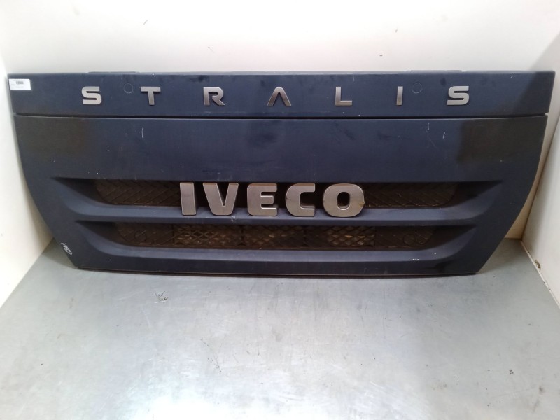 Recambio de calandra frontal para iveco stralis ad 260 s 36 y/ps euro5 ad260s36y ps referencia OEM IAM    Recambio de calandra frontal para iveco stralis ad 260 s 36 y/ps euro5 ad260s36y ps referencia OEM IAM