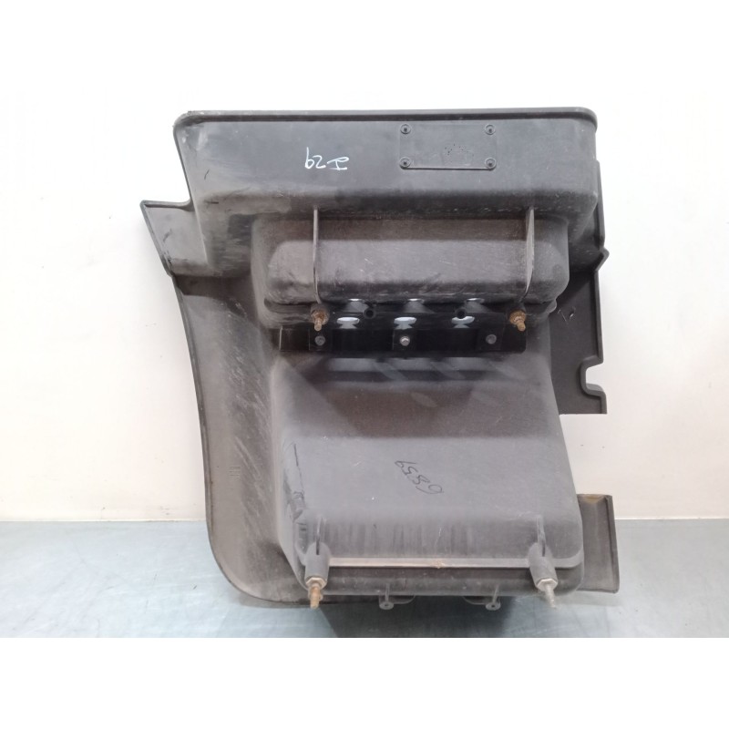 Recambio de estribo izquierdo inferior para iveco stralis ad 260 s 36 y/ps euro5 ad260s36y ps referencia OEM IAM 2997118  500375