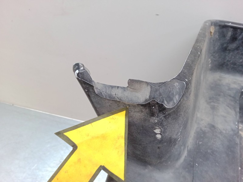 Recambio de estribo derecho inferior para iveco stralis ad 260 s 36 y/ps euro5 ad260s36y ps referencia OEM IAM 500375431  504103