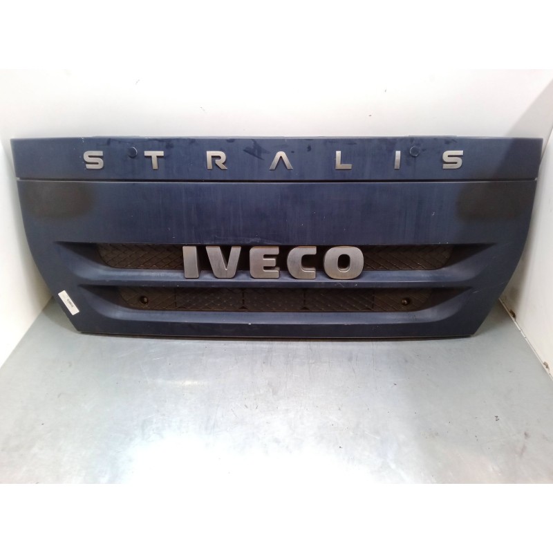Recambio de calandra frontal para iveco stralis ad 260 s 36 y/ps euro5 ad260s36y ps referencia OEM IAM   