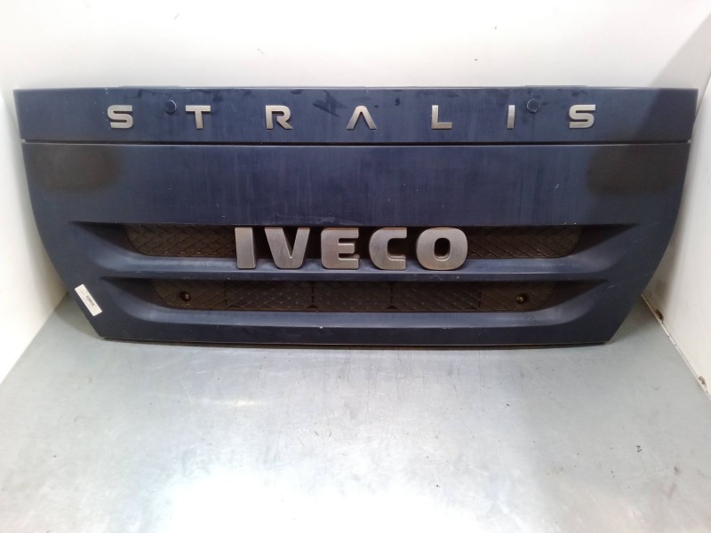 Recambio de calandra frontal para iveco stralis ad 260 s 36 y/ps euro5 ad260s36y ps referencia OEM IAM   