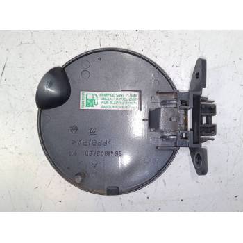 TAPA EXTERIOR COMBUSTIBLE 
