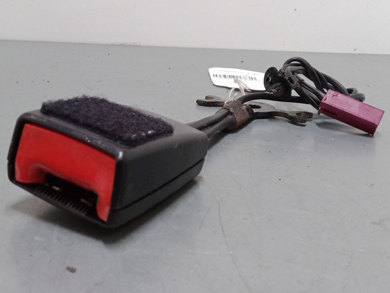 Recambio de anclaje cinturon delantero derecho para ford mondeo iv (ba7) 1.8 tdci referencia OEM IAM   