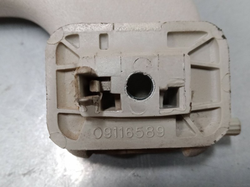 Recambio de asidero del derecho para opel combo tour 1.7 dti 16v referencia OEM IAM   