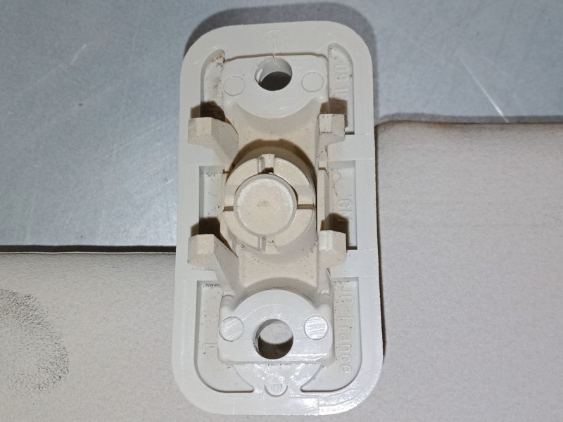 Recambio de parasol izquierdo para opel combo tour 1.7 dti 16v referencia OEM IAM   