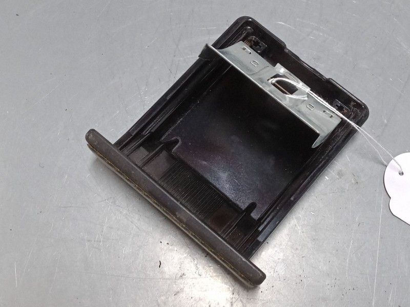 Recambio de cenicero para suzuki vitara cabrio (et, ta) 2.0 16v (ta51, sv420) referencia OEM IAM   