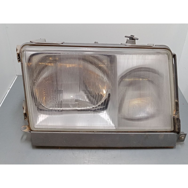 Recambio de faro derecho para mercedes-benz 124 sedán (w124) 230 e (124.023) referencia OEM IAM 0301073310 CONECTOR CON 5 TERMIN