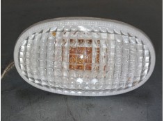 Recambio de intermitente lateral derecho para chevrolet aveo / kalos hatchback (t200) 1.2 referencia OEM IAM