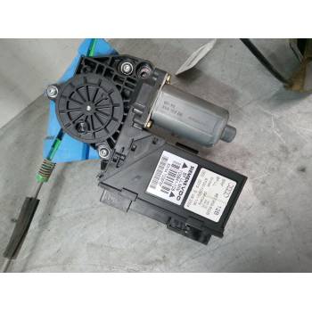 ELEVALUNAS ELECTRICO DELANTERO DERECHO 