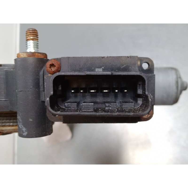Recambio de elevalunas electrico delantero izquierdo para peugeot box bus17 l4h2 160 box bus17 l4h2 160 referencia OEM IAM 16077