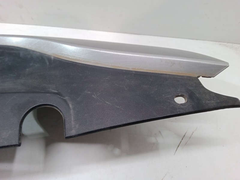 Recambio de rejillas capo para renault laguna ii (bg0/1_) 1.6 16v (bg0a, bg0l) referencia OEM IAM   