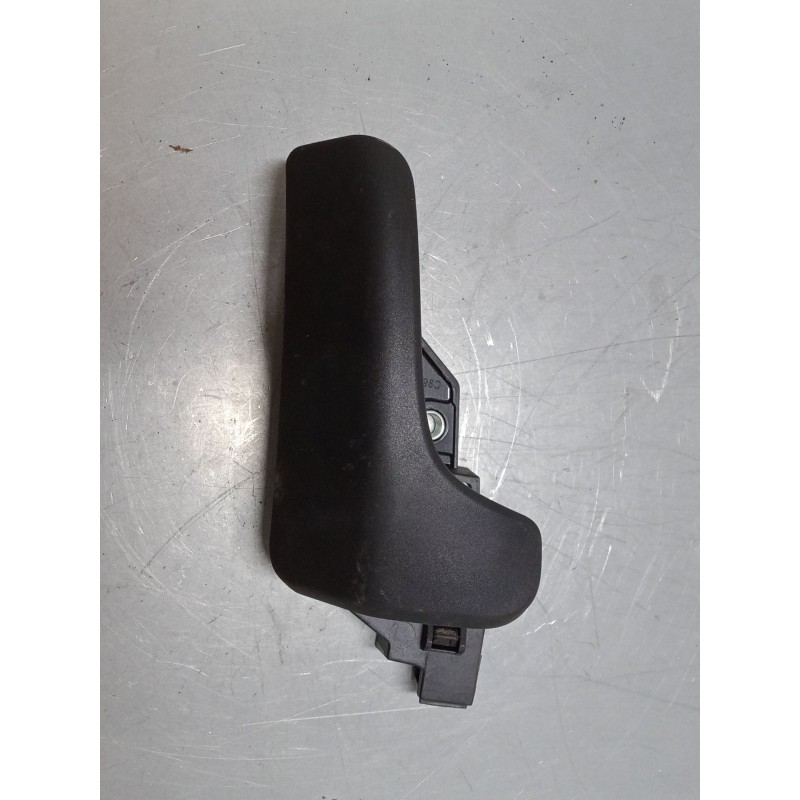 Recambio de maneta interior puerta delantera derecha para peugeot box bus17 l4h2 160 box bus17 l4h2 160 referencia OEM IAM   