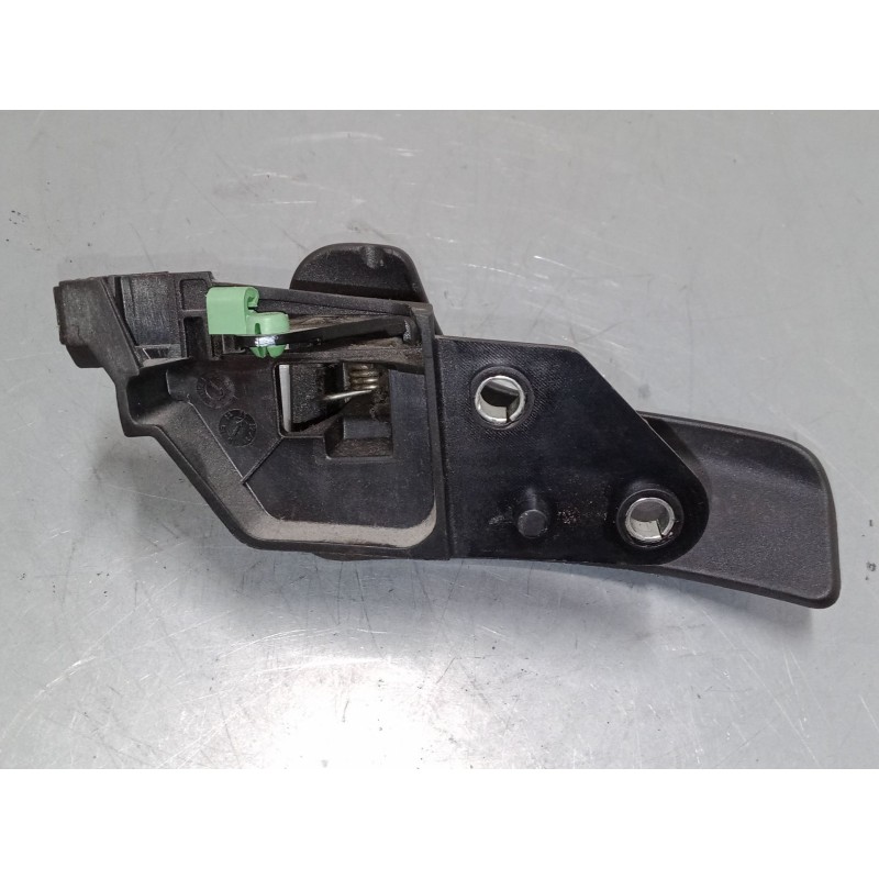 Recambio de maneta interior puerta delantera derecha para peugeot box bus17 l4h2 160 box bus17 l4h2 160 referencia OEM IAM   