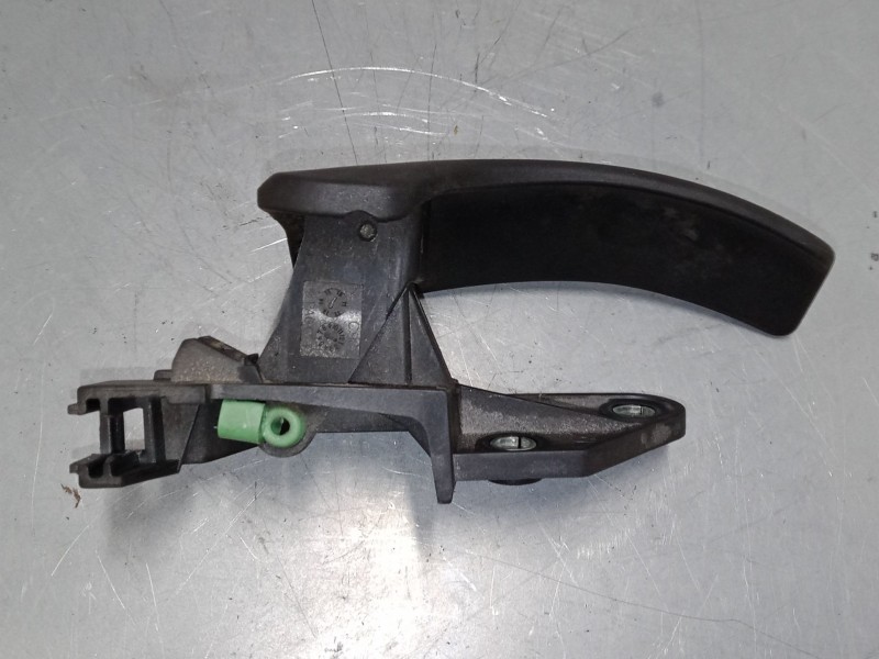 Recambio de maneta interior puerta delantera derecha para peugeot box bus17 l4h2 160 box bus17 l4h2 160 referencia OEM IAM   