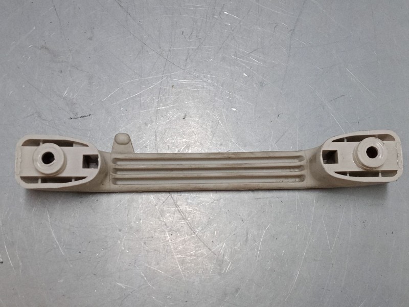 Recambio de asidero delantero izquierdo para peugeot box bus17 l4h2 160 box bus17 l4h2 160 referencia OEM IAM   