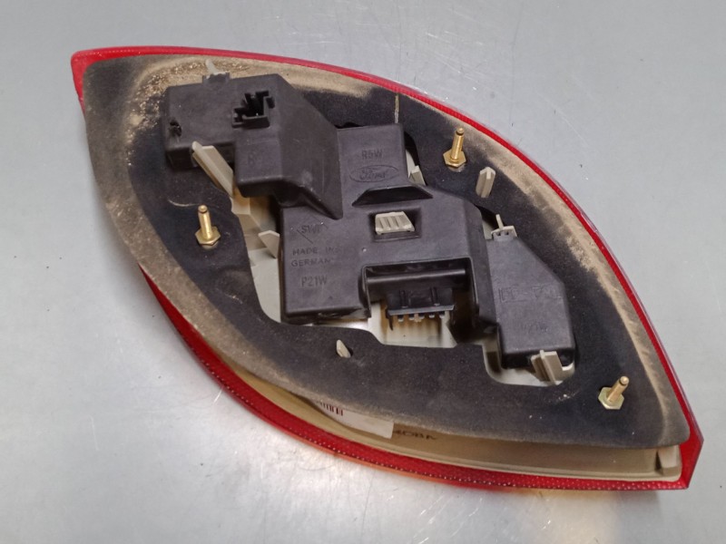 Recambio de piloto trasero derecho para ford ka (rb_) 1.3 i referencia OEM IAM 97KG13N004ab   Recambio de piloto trasero derecho para ford ka (rb_) 1.3 i referencia OEM IAM 97KG13N004ab