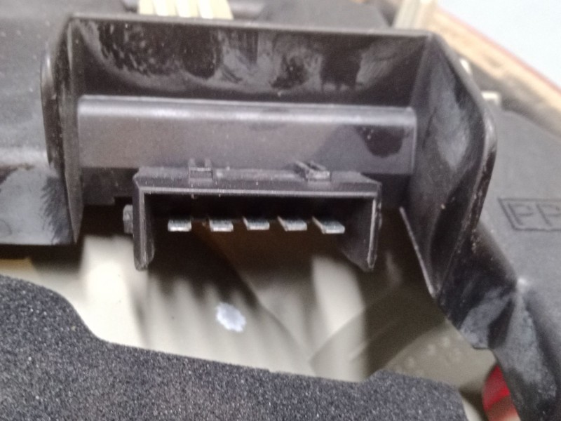 Recambio de piloto trasero derecho para ford ka (rb_) 1.3 i referencia OEM IAM 97KG13N004ab   Recambio de piloto trasero derecho para ford ka (rb_) 1.3 i referencia OEM IAM 97KG13N004ab