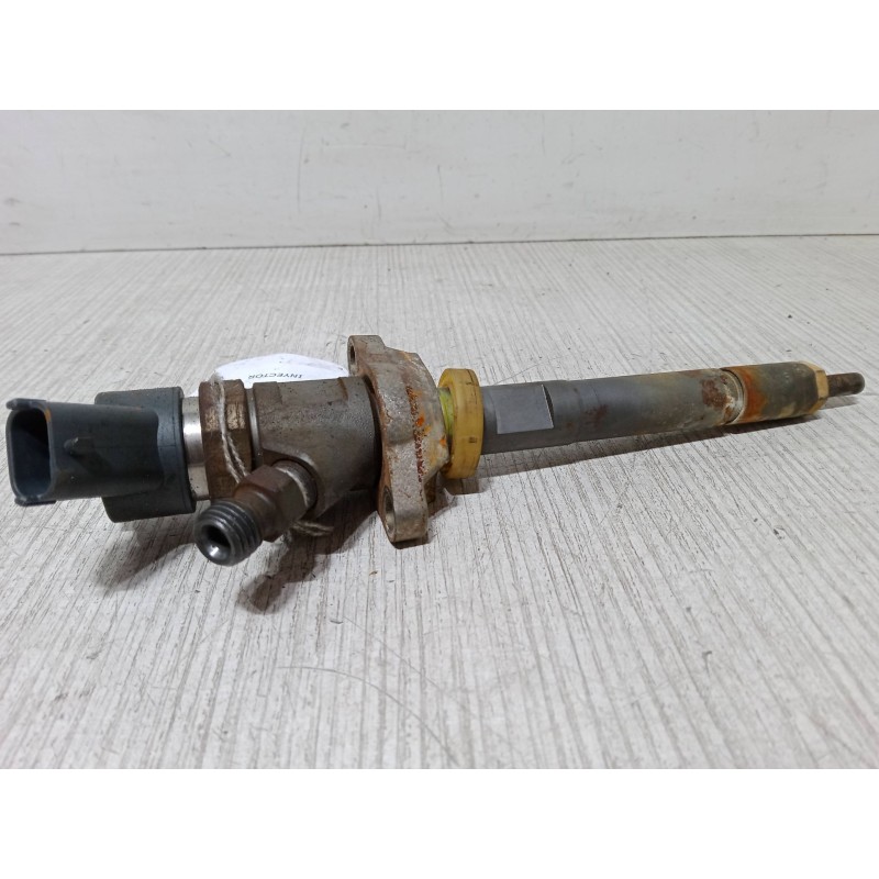 Recambio de inyector para ford focus ii (da_, hcp, dp) 1.6 tdci referencia OEM IAM 0445110239  