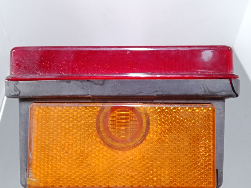 Recambio de piloto trasero derecho para iveco stralis ad 260 s 36 y/ps euro5 ad260s36y ps referencia OEM IAM 99461929   Recambio de piloto trasero derecho para iveco stralis ad 260 s 36 y/ps euro5 ad260s36y ps referencia OEM IAM 99461929