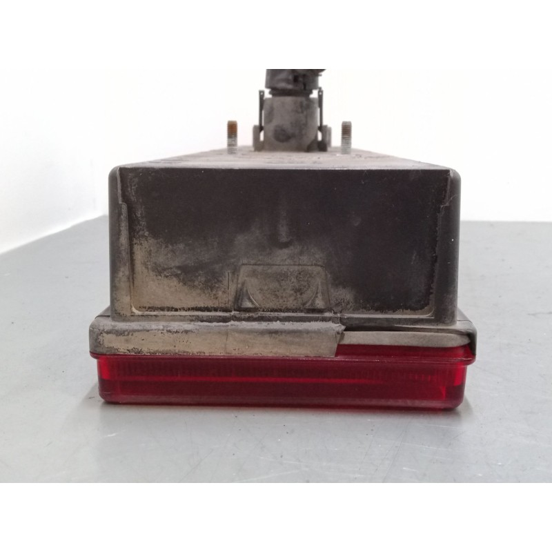 Recambio de piloto trasero derecho para iveco stralis ad 260 s 36 y/ps euro5 ad260s36y ps referencia OEM IAM 99461929   Recambio de piloto trasero derecho para iveco stralis ad 260 s 36 y/ps euro5 ad260s36y ps referencia OEM IAM 99461929