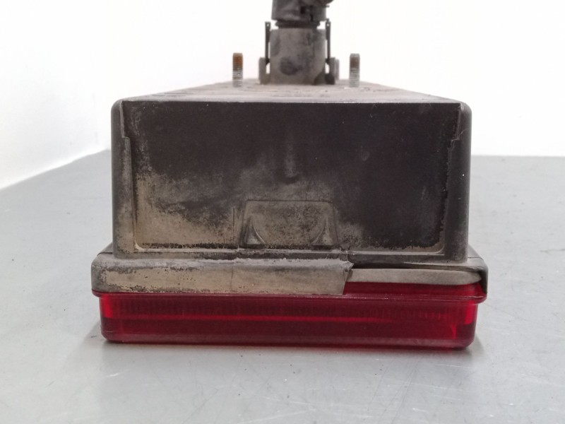 Recambio de piloto trasero derecho para iveco stralis ad 260 s 36 y/ps euro5 ad260s36y ps referencia OEM IAM 99461929   Recambio de piloto trasero derecho para iveco stralis ad 260 s 36 y/ps euro5 ad260s36y ps referencia OEM IAM 99461929