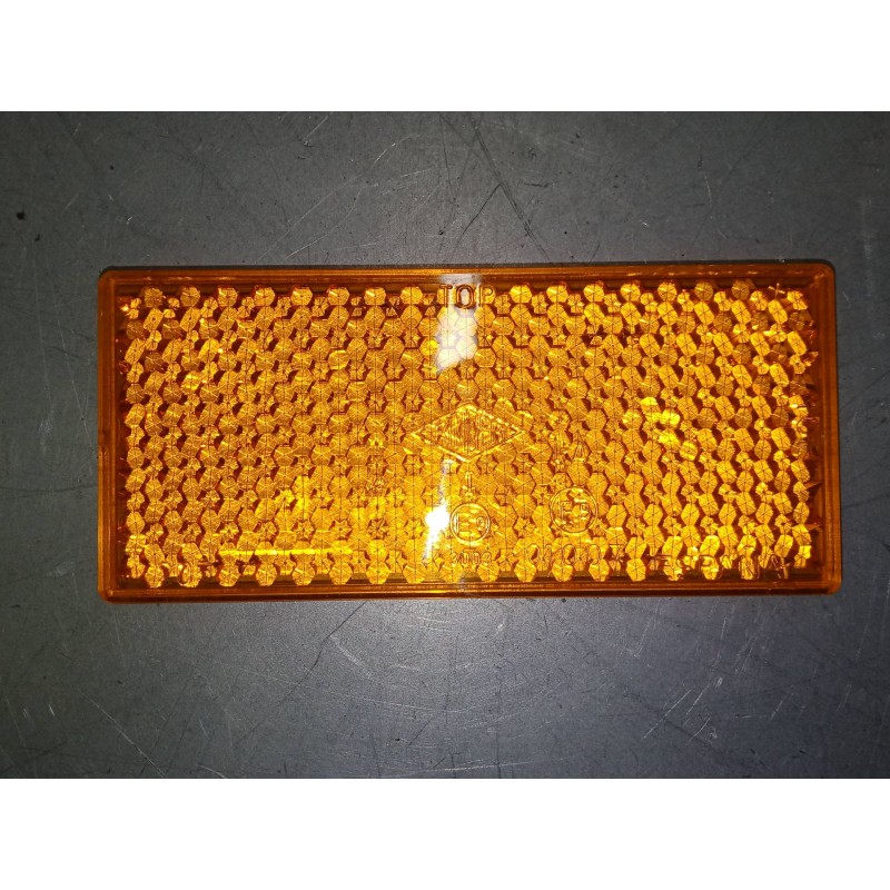 Recambio de catadioptrico trasero derecho para iveco stralis ad 260 s 36 y/ps euro5 ad260s36y ps referencia OEM IAM   