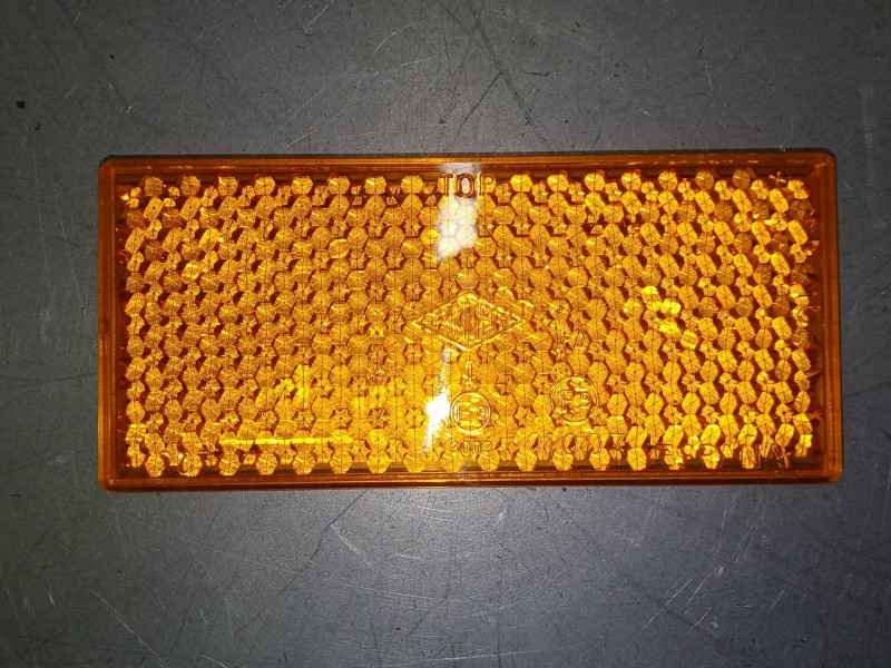 Recambio de catadioptrico trasero derecho para iveco stralis ad 260 s 36 y/ps euro5 ad260s36y ps referencia OEM IAM   