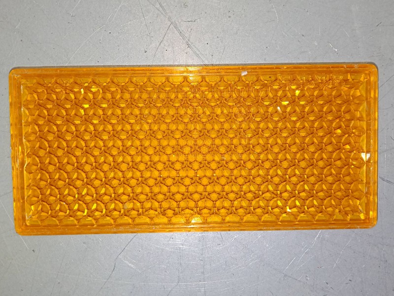 Recambio de catadioptrico trasero derecho para iveco stralis ad 260 s 36 y/ps euro5 ad260s36y ps referencia OEM IAM   