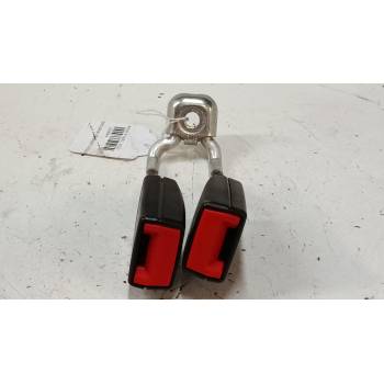 ANCLAJE CINTURON TRASERO IZQUIERDO 6R0857739A 