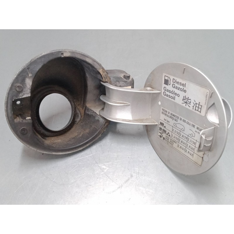 Recambio de tapa exterior combustible para seat cordoba (6l2) 1.9 tdi referencia OEM IAM    Recambio de tapa exterior combustible para seat cordoba (6l2) 1.9 tdi referencia OEM IAM