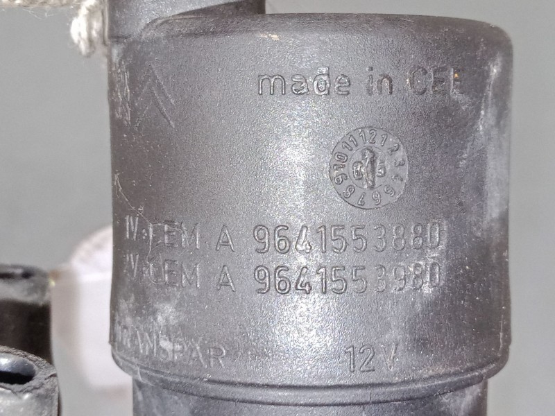 Recambio de bomba limpiaparabrisas para citroën c3 i (fc_, fn_) 1.4 i referencia OEM IAM 9641553880   Recambio de bomba limpiaparabrisas para citroën c3 i (fc_, fn_) 1.4 i referencia OEM IAM 9641553880