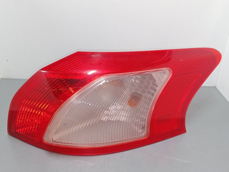 Recambio de piloto trasero izquierdo para mitsubishi lancer viii (cy_a, cz_a) 1.5 referencia OEM IAM 22087977  