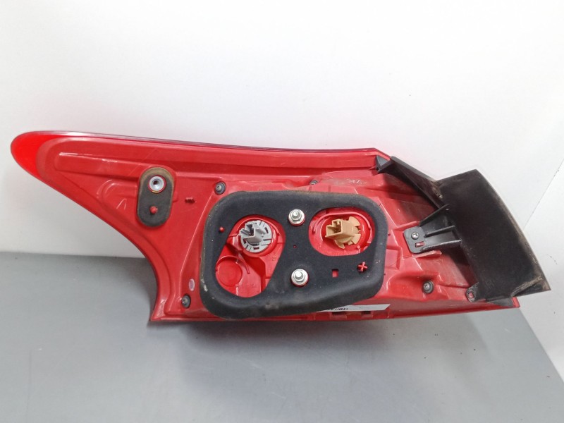 Recambio de piloto trasero izquierdo para mitsubishi lancer viii (cy_a, cz_a) 1.5 referencia OEM IAM 22087977  