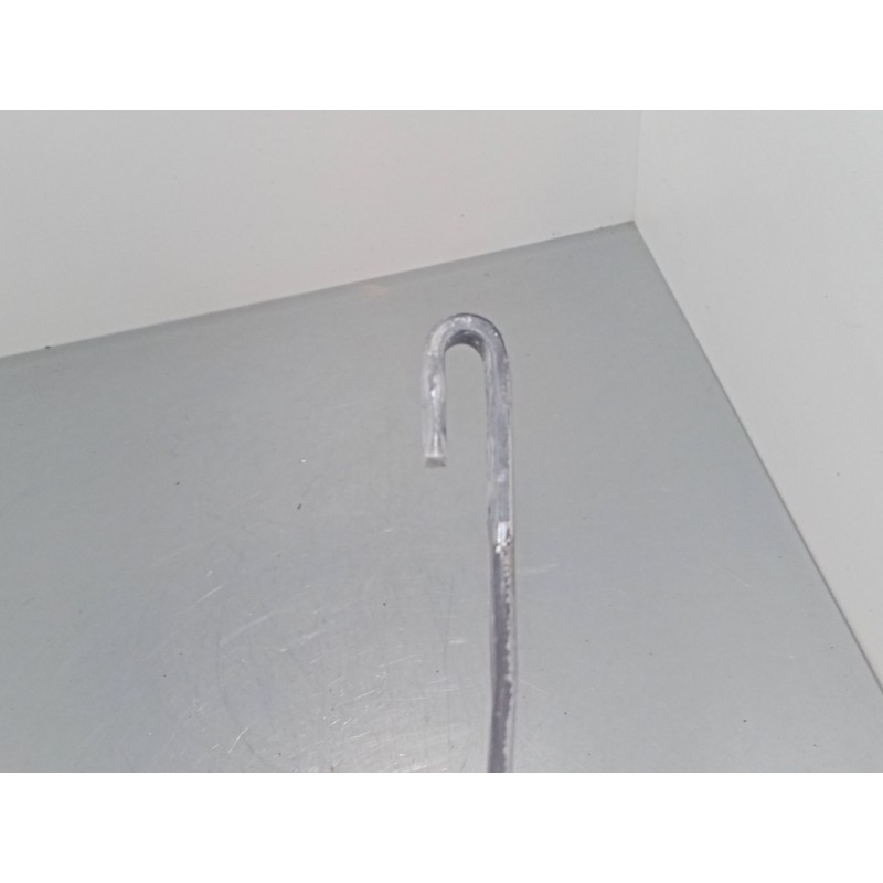 Recambio de brazo limpia delantero derecho para kia carens iii monospace (un) 2.0 crdi 115 referencia OEM IAM    Recambio de brazo limpia delantero derecho para kia carens iii monospace (un) 2.0 crdi 115 referencia OEM IAM